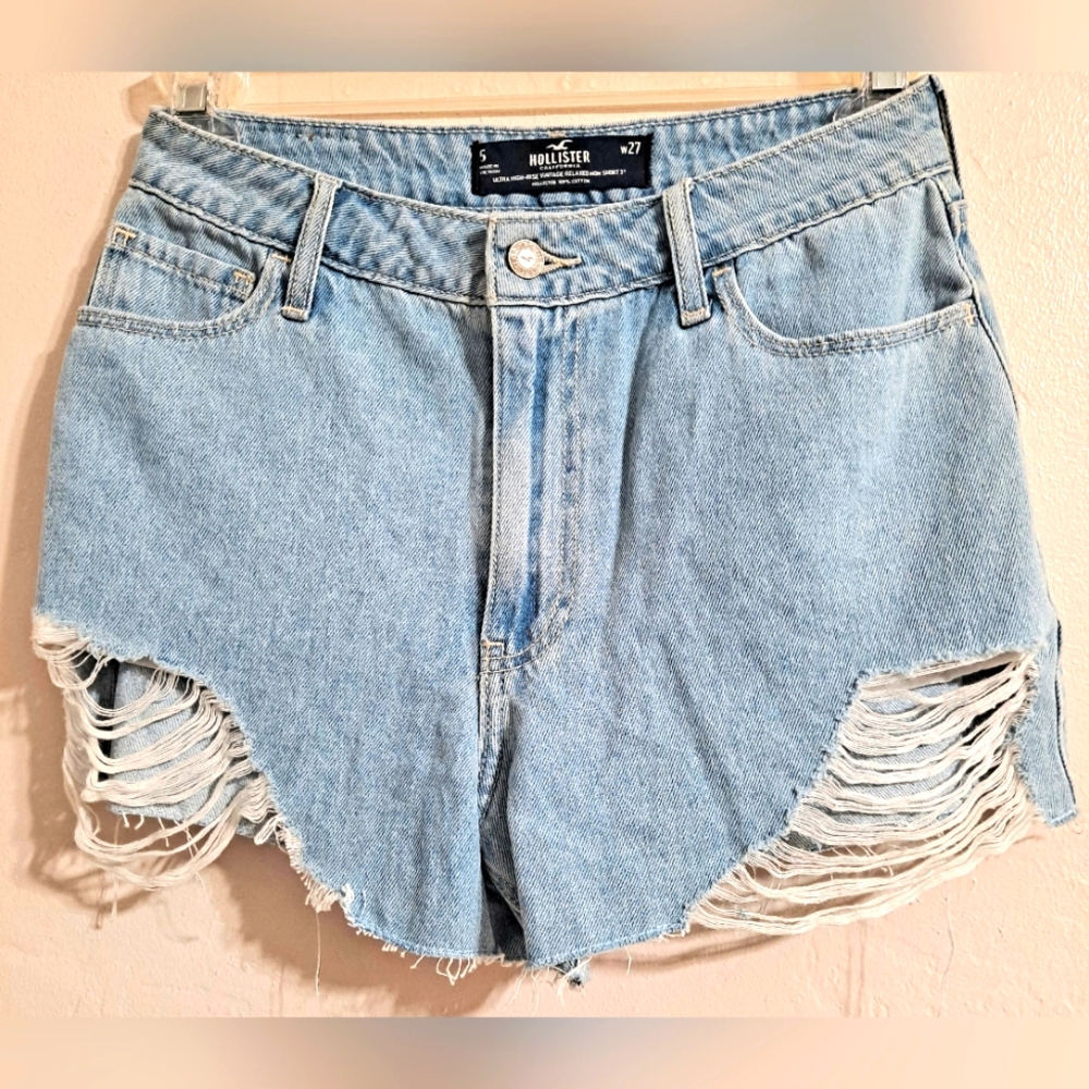 Hollister Distressed Jean Shorts High Rise Light Blue Denim Size 5 NWT